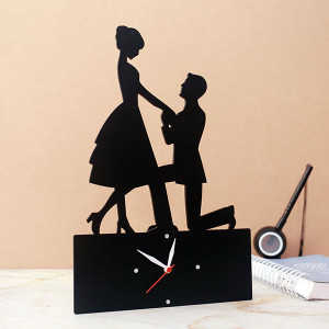 Classic Black Couple Clock