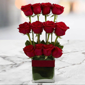 Style Of 12 Red Roses Online