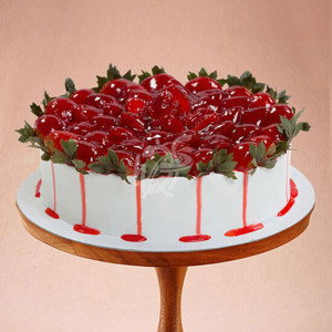 Loved Strawberry Cake Online