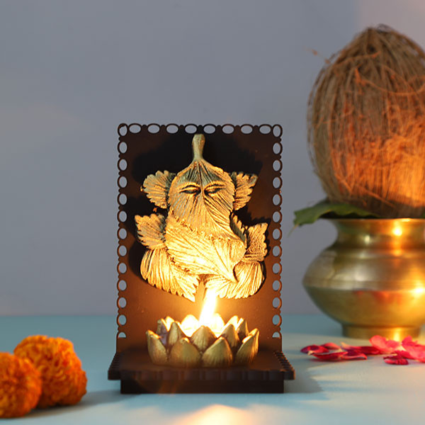 Leaf Ganesha T Light Holder