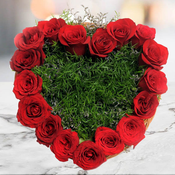 Heart Shape Roses 17 Red Roses Online